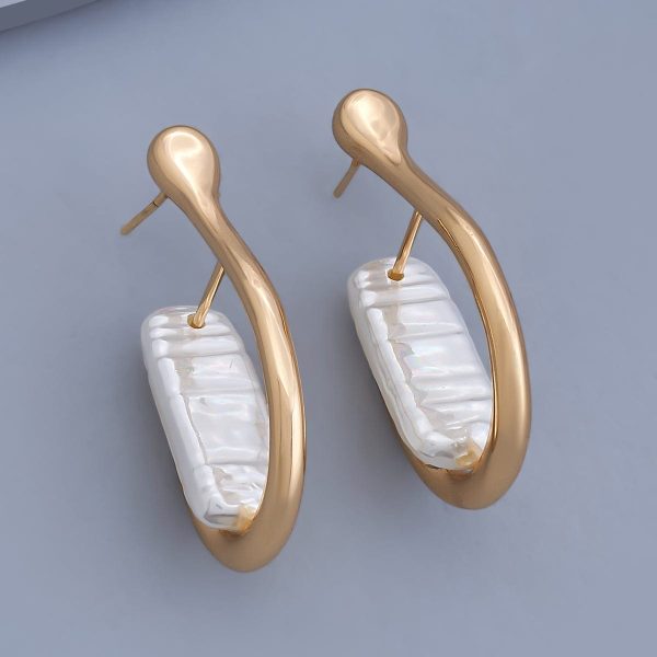 Trendy Earring 168327 Online